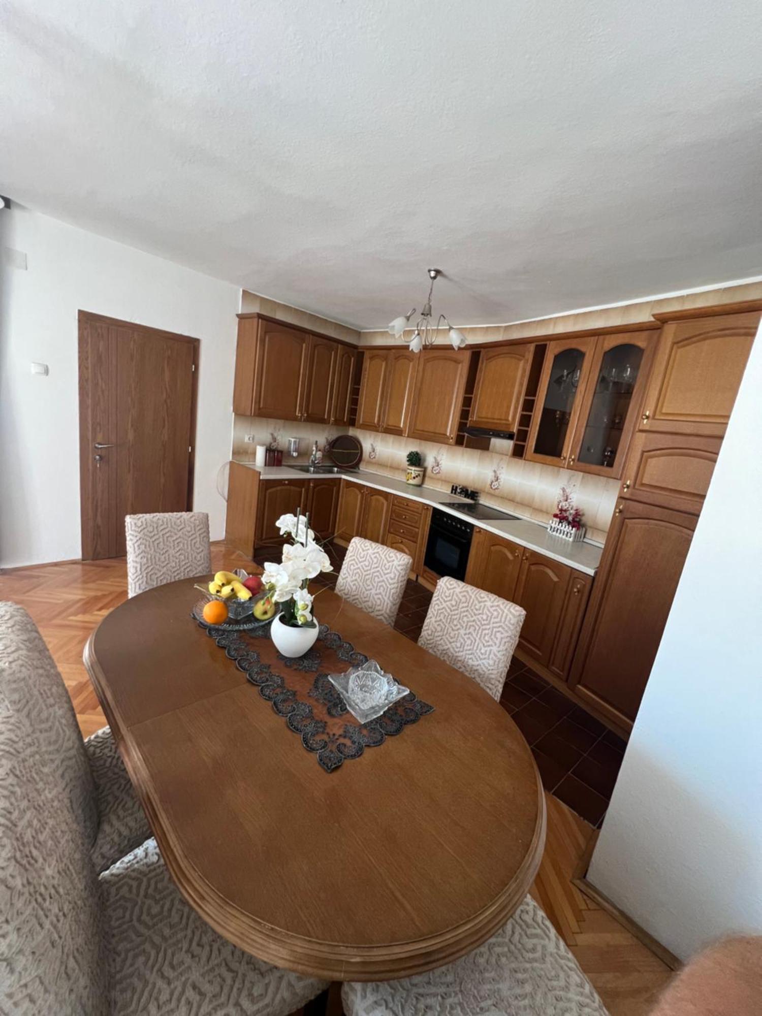 City Heart Apartments 울친 외부 사진